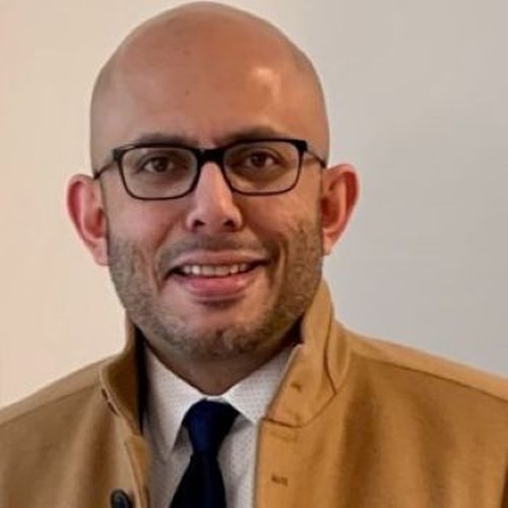 Jaspreet S. Dhillon portrait